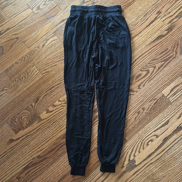 Tavi Women’s Joggers in solid black, size Extra Small - Picture 2 of 3